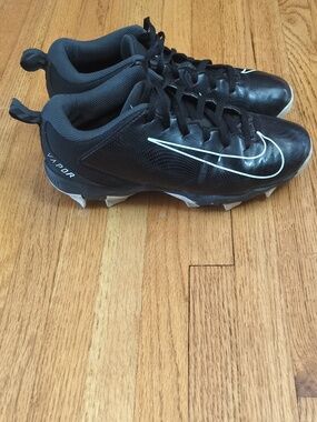Nike Youth Vapor Football Cleats Black with White Swoosh Accents